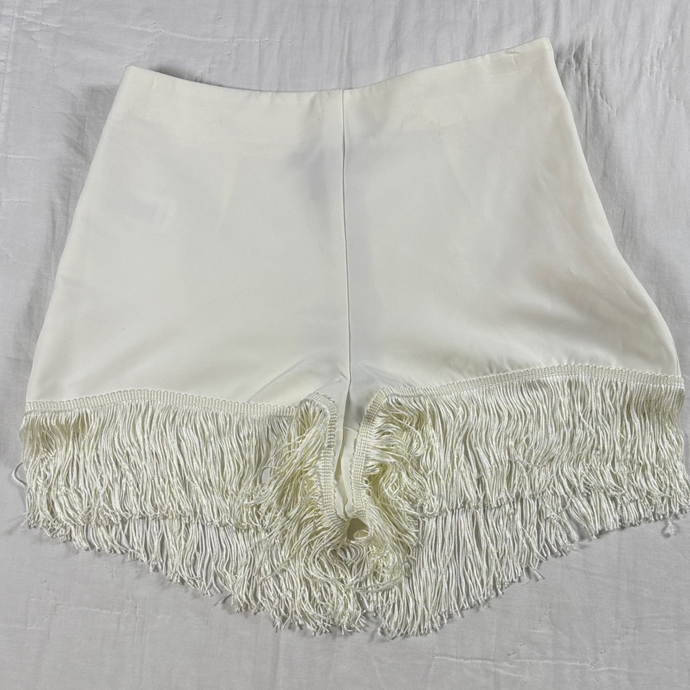 Sincerely Jules White High-Waisted Fringe Hem Boho Mini Shorts - NWT